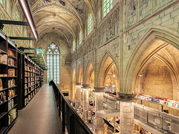 Dominican Church bookshop 